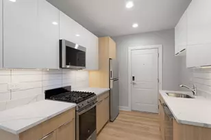 1629 W Chase Ave, Chicago, IL 60626 - Photo 4
