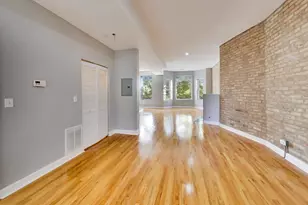 1108 E Marquette Rd, Chicago, IL 60637 - Photo 10