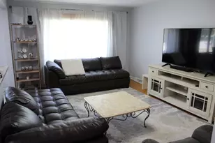 4253 W Devon Ave, Chicago, IL 60646 - Photo 8
