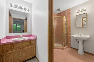 3318 Caroline Dr, Joliet, IL 60435 - Photo 20