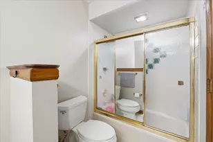 3318 Caroline Dr, Joliet, IL 60435 - Photo 16