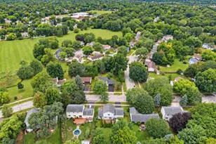 1401 Knoll Dr, Naperville, IL 60565 - Photo 42
