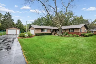 2228 Hanlon Road, Libertyville, IL 60048 - Photo 2