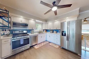 1324 Hamilton Ave, Elmhurst, IL 60126 - Photo 6