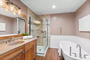 104 Millis Ln, Schaumburg, IL 60193 - Photo 16