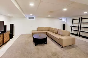 7510 W Jonquil Terrace, Niles, IL 60714 - Photo 18