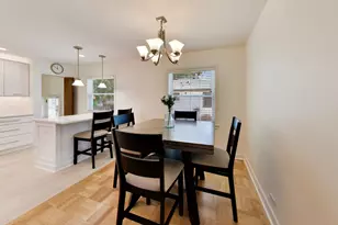 7510 W Jonquil Terrace, Niles, IL 60714 - Photo 6