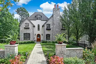 121 S Stough St, Hinsdale, IL 60521 - Photo 1