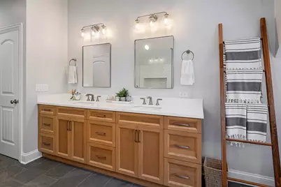 121 S Stough Street, Hinsdale, IL 60521 - Photo 20