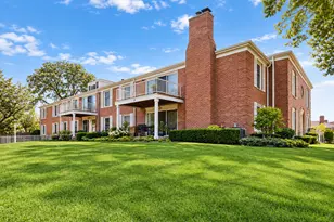 128 Carriage Way Dr, Burr Ridge, IL 60527 - Photo 16