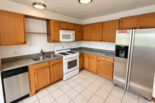 21919 Jeffrey Ave, Sauk Village, IL 60411 - Photo 6