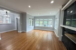 8118 S St Lawrence Ave, Chicago, IL 60619 - Photo 4