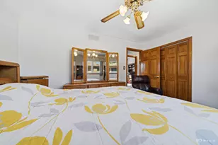 8607 S Tripp Ave, Chicago, IL 60652 - Photo 12