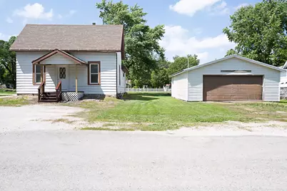 507 Commercial Street, Chenoa, IL 61726 - Photo 1