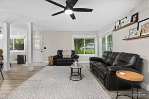 37 S Bereman Rd, Montgomery, IL 60538 - Photo 4