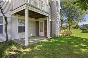 60 Winding Run Ln, Streamwood, IL 60107 - Photo 18