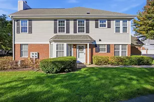 60 Winding Run Ln, Streamwood, IL 60107 - Photo 2