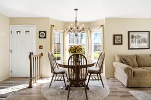 60 Winding Run Ln, Streamwood, IL 60107 - Photo 4