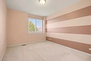 1392 Prairie View Pkwy, Cary, IL 60013 - Photo 12