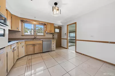 9016 S Constance Avenue, Chicago, IL 60617 - Photo 6