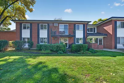 2407 E Brandenberry Court #1L, Arlington Heights, IL 60004 - Photo 2