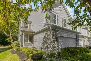 1420 Yellowstone Dr, Streamwood, IL 60107 - Photo 2