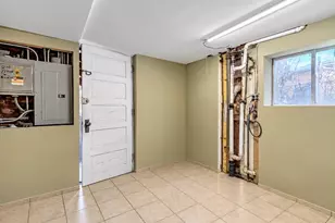 8612 Kimball Ave, Skokie, IL 60076 - Photo 20