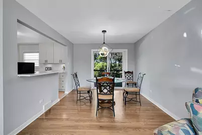 9248 S 89th Avenue, Hickory Hills, IL 60457 - Photo 8