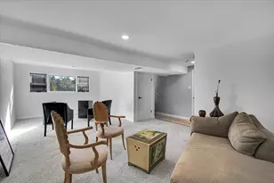 9248 S 89th Ave, Hickory Hills, IL 60457 - Photo 22