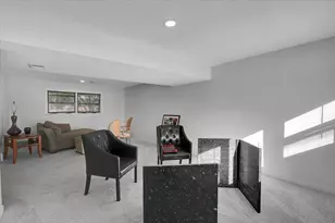 9248 S 89th Ave, Hickory Hills, IL 60457 - Photo 24