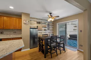 5828 W 90th St, Oak Lawn, IL 60453 - Photo 12