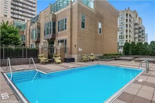 33 W Ontario St, Chicago, IL 60654 - Photo 18