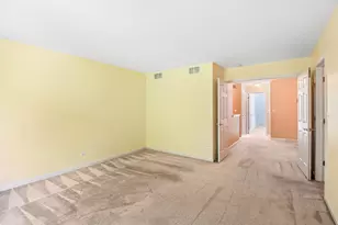 306 Remington Dr, Saint Charles, IL 60175 - Photo 20