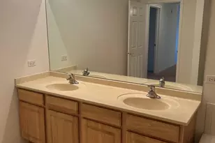 8300 Concord Dr, Morton Grove, IL 60053 - Photo 14