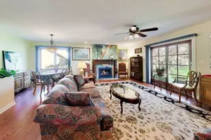 544 Fox Glove Ln, Barrington, IL 60010 - Photo 10