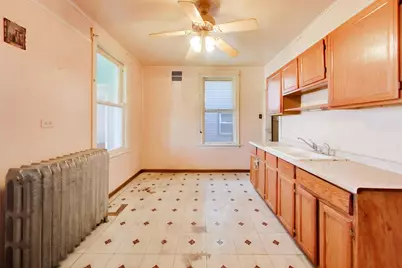4950 W Fletcher Street, Chicago, IL 60641 - Photo 10