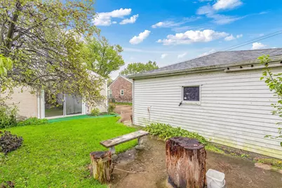 8216 N Caldwell Avenue, Niles, IL 60714 - Photo 16