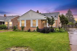 8216 N Caldwell Ave, Niles, IL 60714 - Photo 2