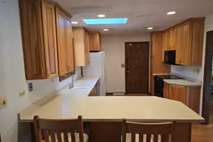 10852 W Fairbanks Ave, Beach Park, IL 60099 - Photo 8