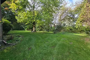 10852 W Fairbanks Ave, Beach Park, IL 60099 - Photo 40