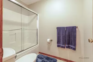 270 W Winding Trail Cir, Round Lake, IL 60073 - Photo 36