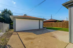 7832 Lamon Ave, Burbank, IL 60459 - Photo 22