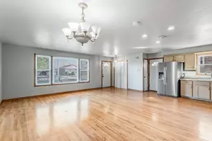 7832 Lamon Ave, Burbank, IL 60459 - Photo 2