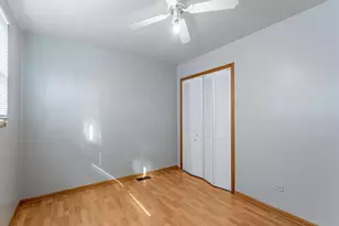 7832 Lamon Ave, Burbank, IL 60459 - Photo 14