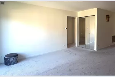 1905 W Golf Road #2A, Mount Prospect, IL 60056 - Photo 6