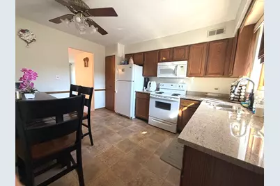 1905 W Golf Road #2A, Mount Prospect, IL 60056 - Photo 8