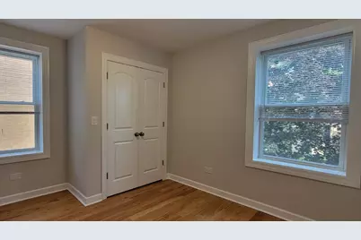2840 W Arthur Street #2W, Chicago, IL 60645 - Photo 10
