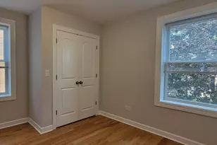 2840 W Arthur St, Chicago, IL 60645 - Photo 10