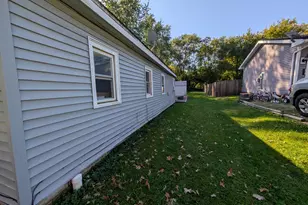 1807 Poplar St, Ottawa, IL 61350 - Photo 4