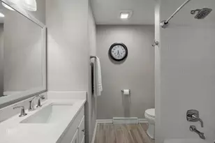 6S575 Bridlespur Dr, Naperville, IL 60540 - Photo 22